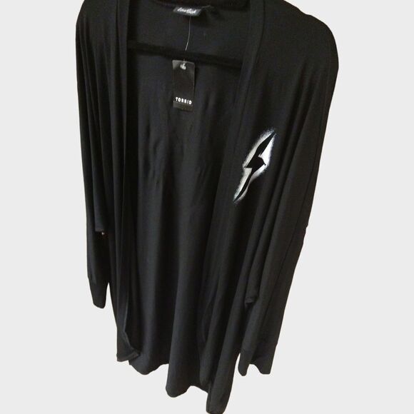TORRID Plus Size Lovesick Black Super Soft Cocoon Lightening Bolt,Heart Kimono - Picture 5 of 16